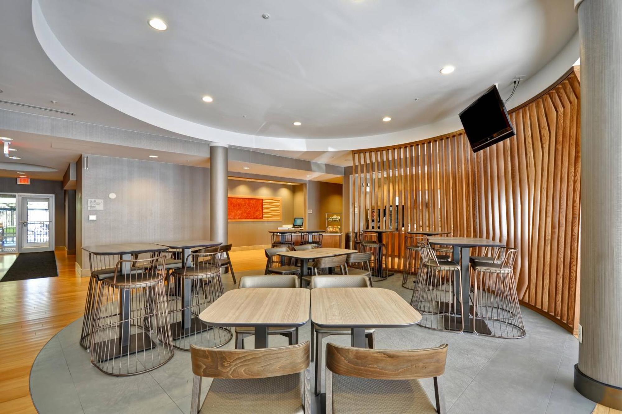 Springhill Suites Tallahassee Central Exterior foto